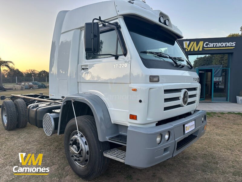 CAMION-USADO-VOLKSWAGEN-17220-USADO-VILLAMARIA-5