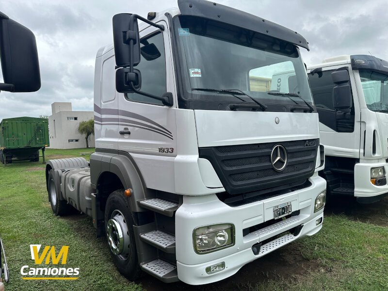 CAMION-MERCEDES-BENZ-AXOR-1933-VILLAMARIA-4