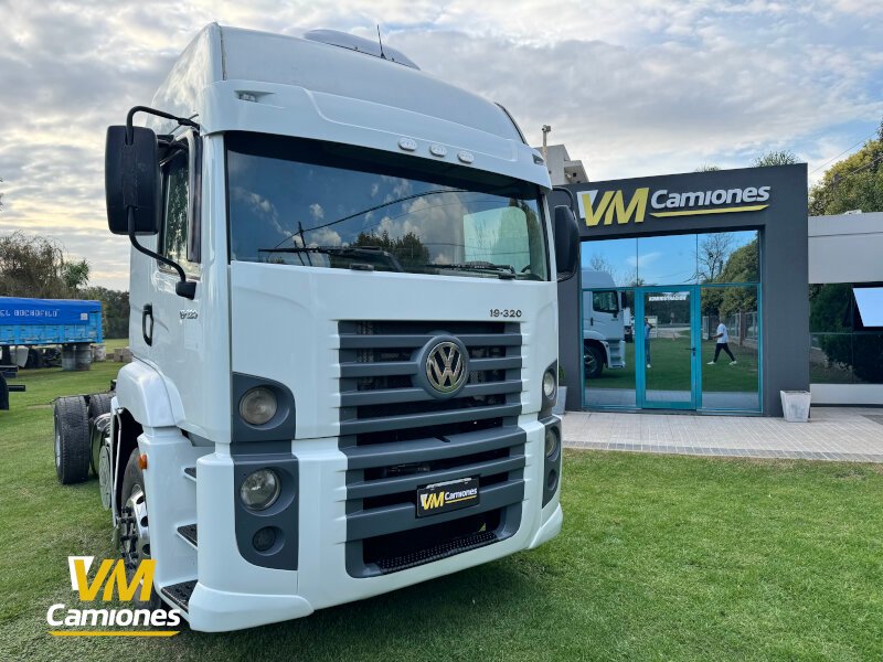 CAMION-USADO--CONSTELLATION-VILLA-MARIA-5