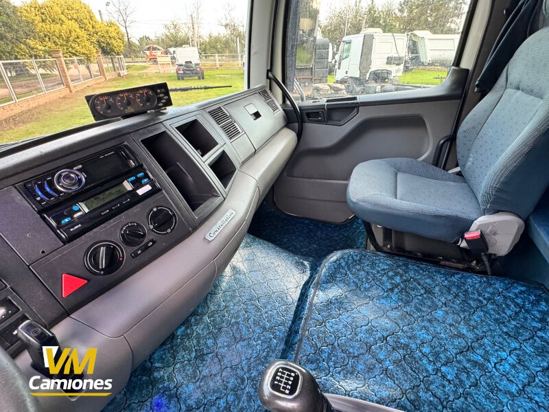 CAMION-USADO--CONSTELLATION-VILLA-MARIA-7