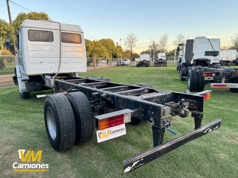 CAMION-USADO-MERCEDES-BENZ-VILLA-MARIA-CAMIONES-3