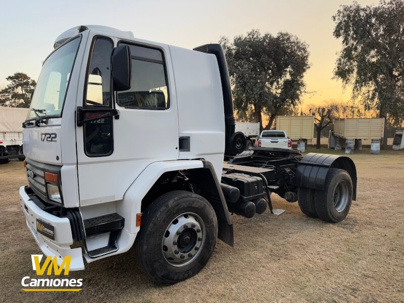CAMION-FORD-1722-USADO-2000-VILLAMARIA-CAMIONES-3