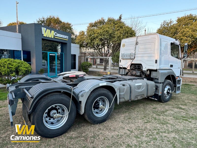 CAMION-USADO-MERCEDES-BENZ-AXOR-1933-VILLAMARIA-2
