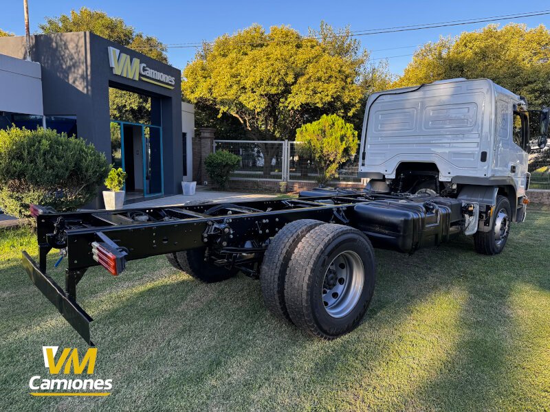 CAMION-MERCEDES-BENZ-ATEGO-LARGO-VILLAMARIA-3